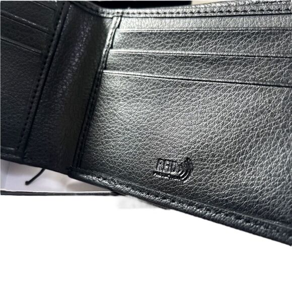 New TRUE RELIGION Slim Bifold Wallet Leather Logo Black Boxed ID Horner RFID X - Picture 6 of 9
